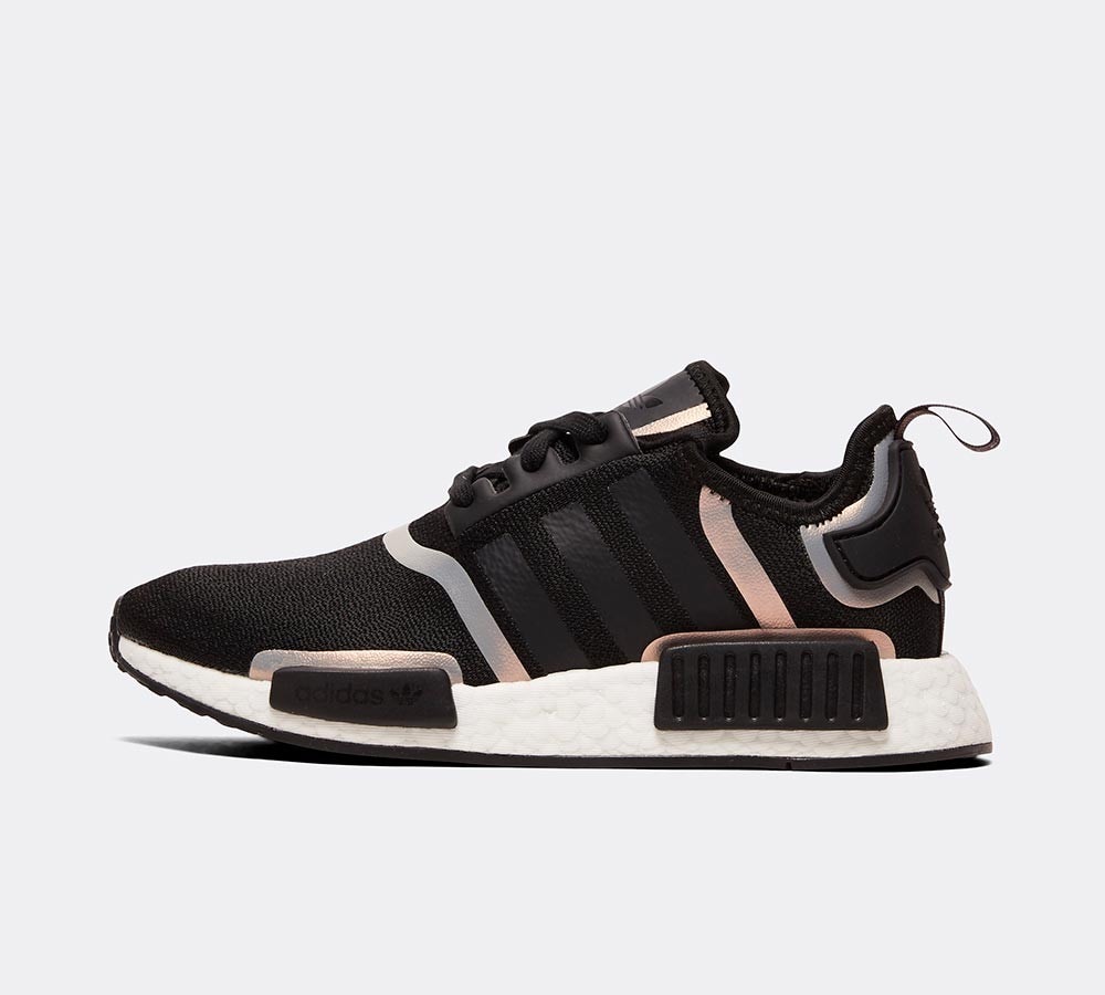 adidas nmd r1 womens black and white