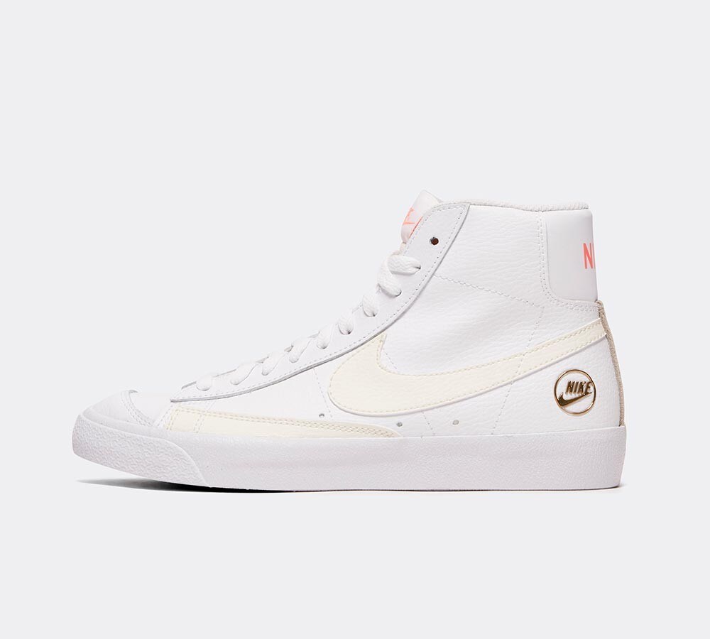 nike blazer 77 trainers in white and stone