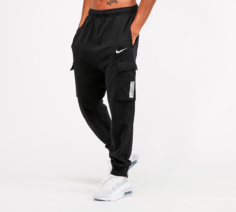 nike on tour cargo track pants