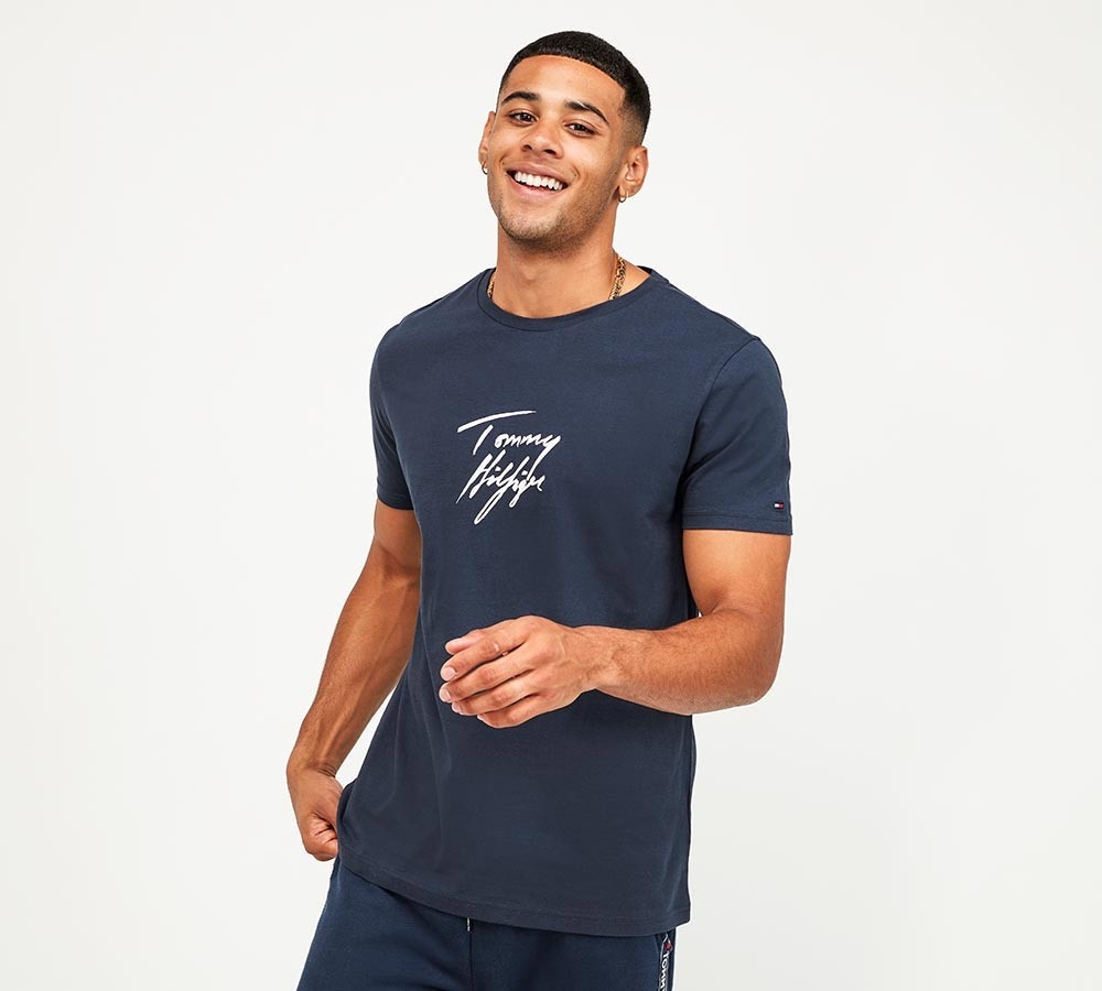 tommy jeans script logo t shirt