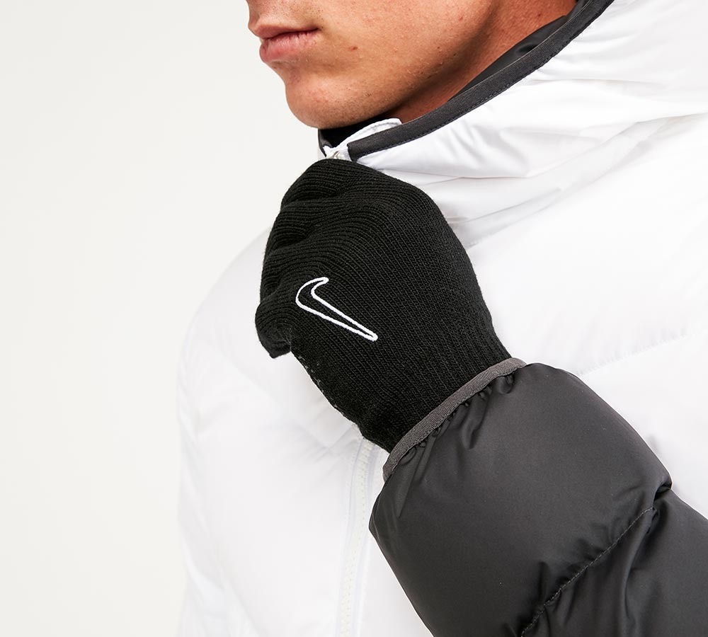Nike Knitted Tech and Grip Glove Black White Footasylum
