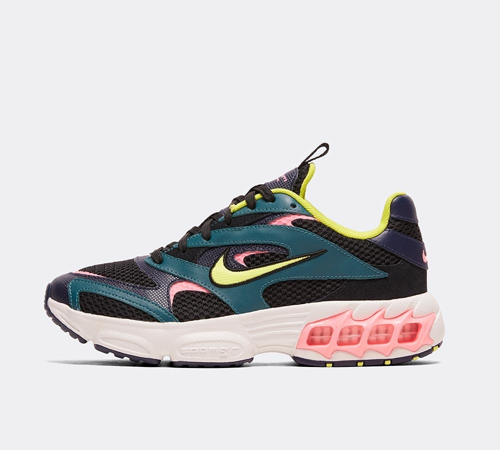 wmns zoom
