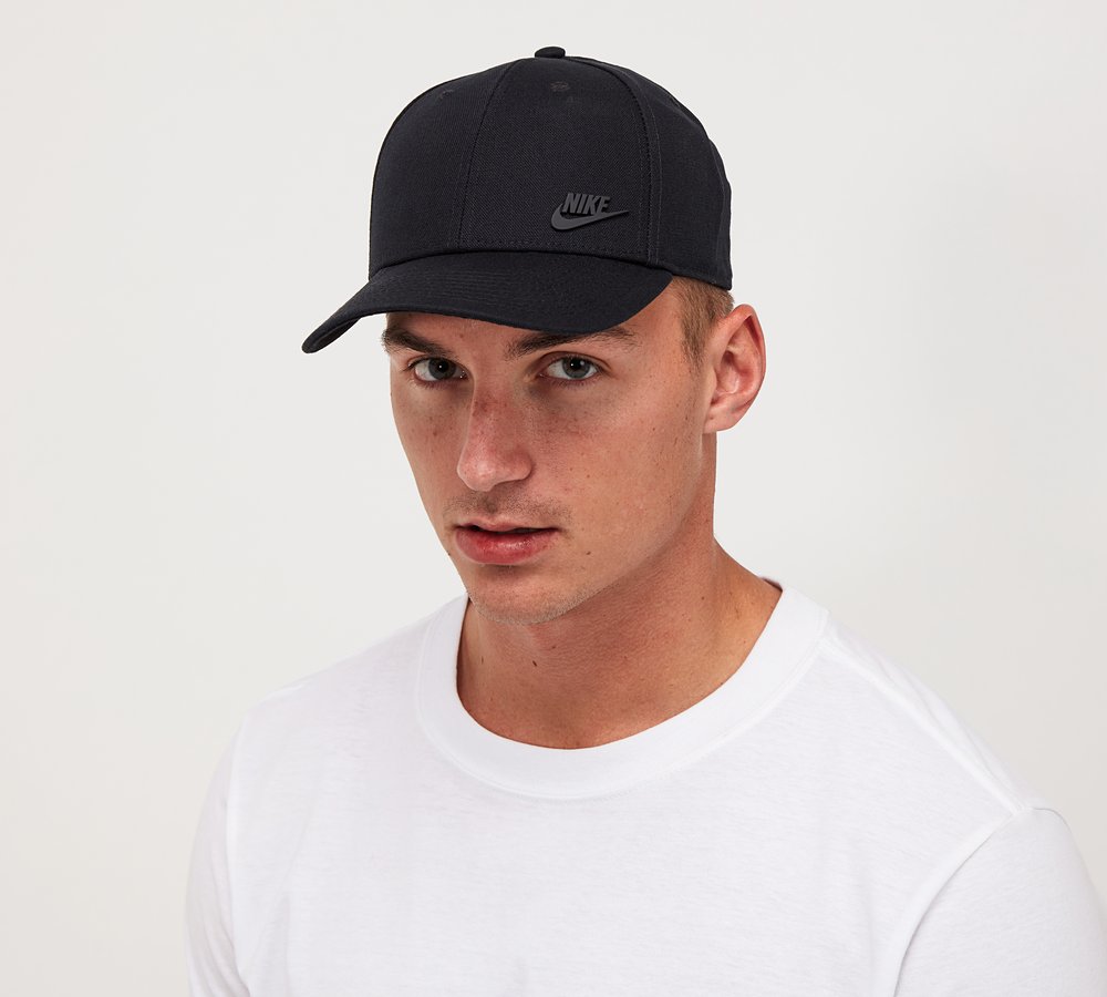 nike futura swoosh cap