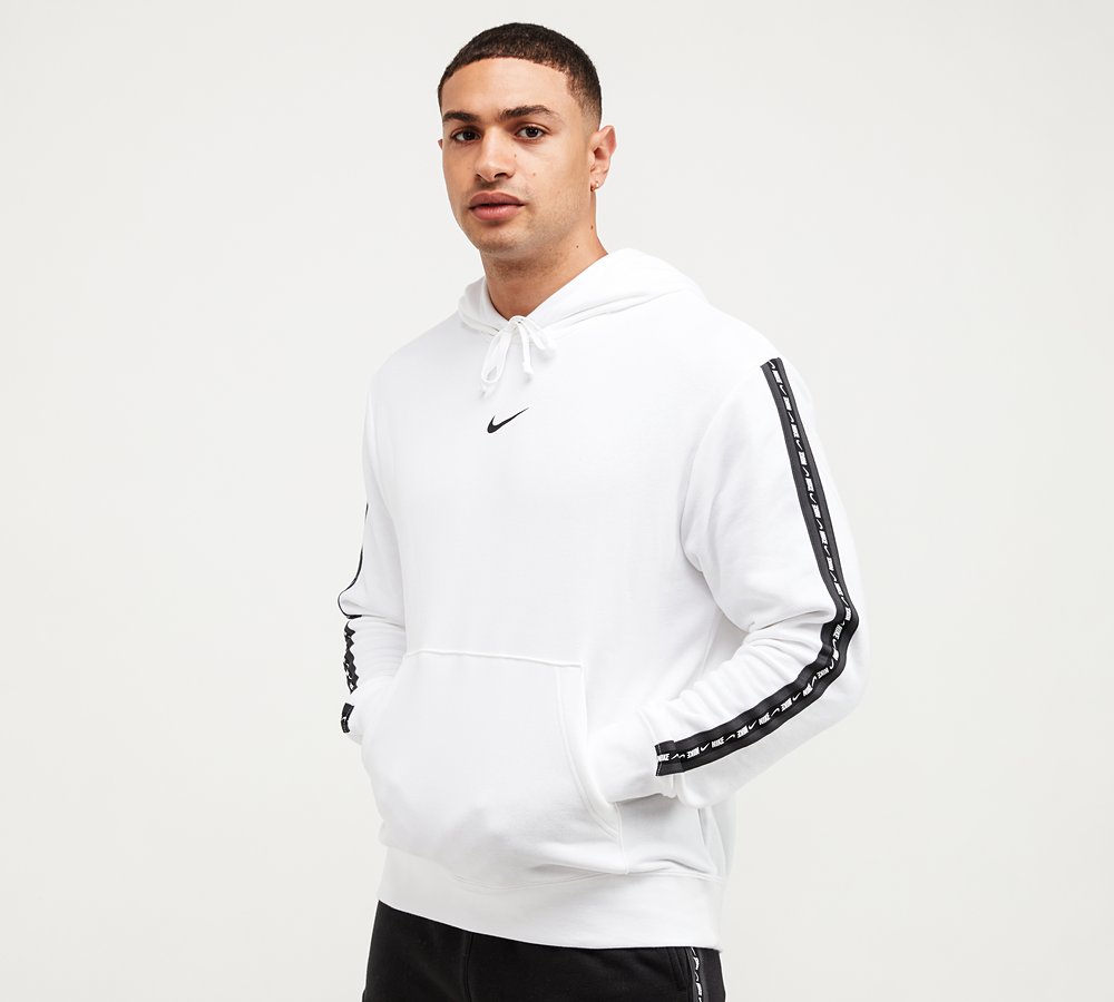 nike repeat pullover