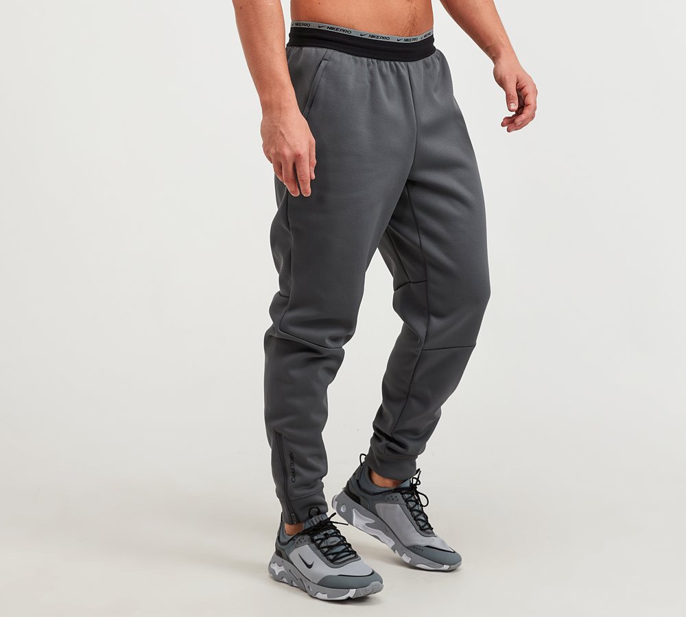 nike heritage insulated joggers
