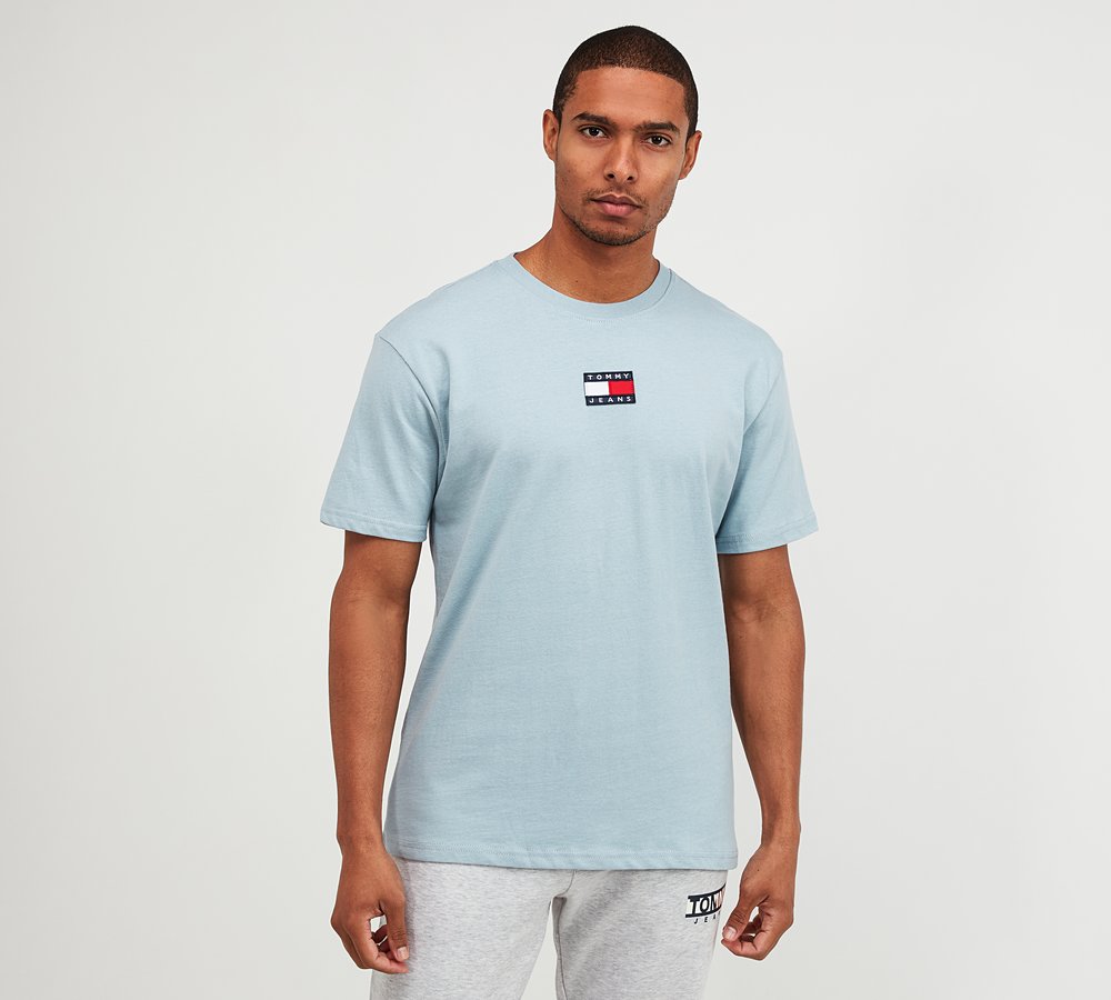 Tommy Jeans Badge T-Shirt | Cloudy Blue 