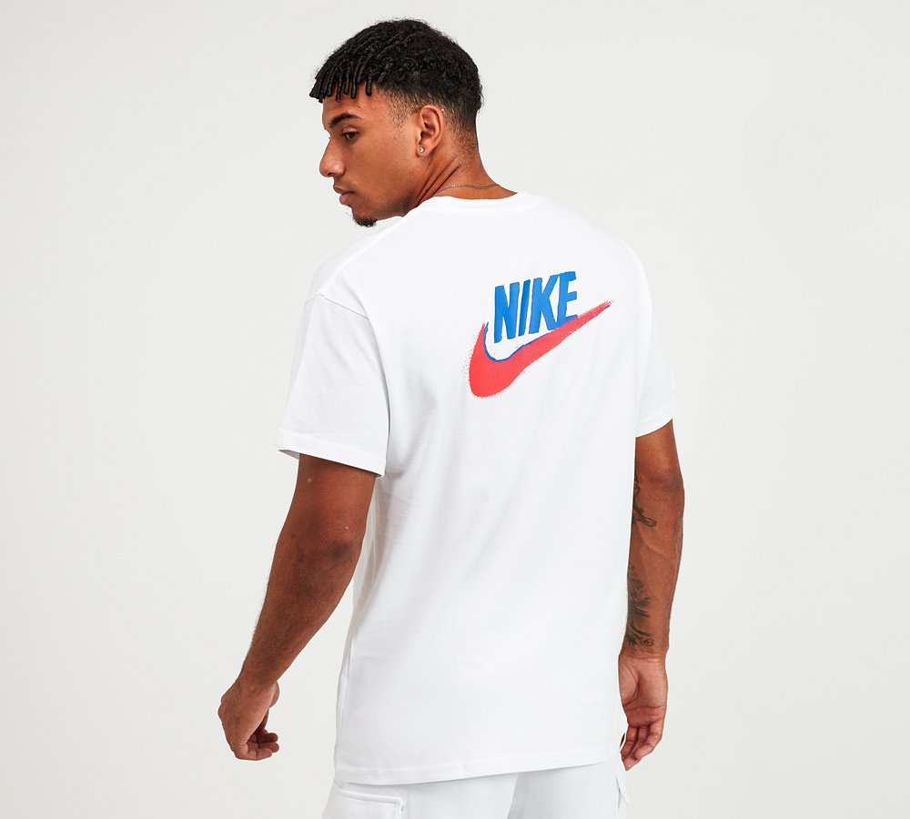 Nike Standard Issue Graphic T-Shirt 