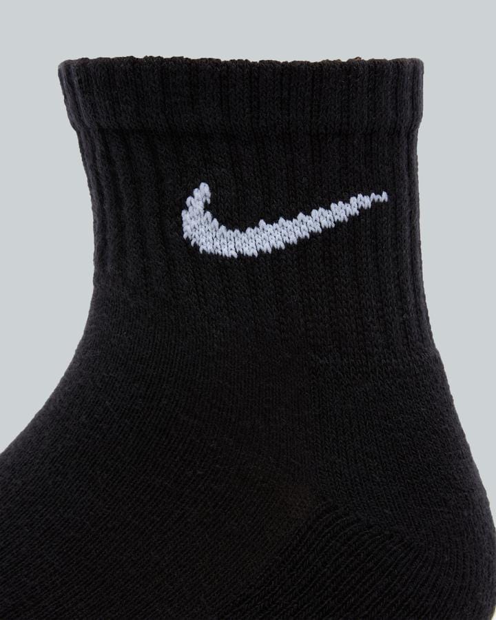 white nike socks footasylum