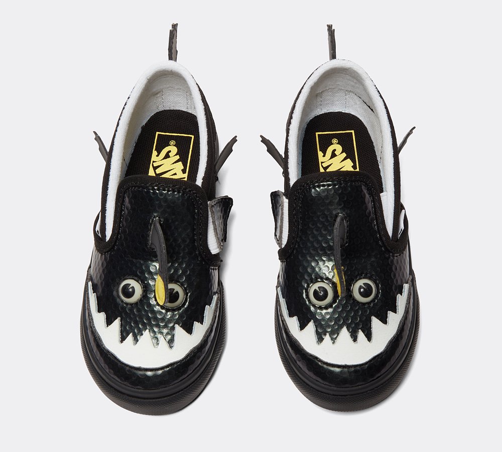 Slip on vans footasylum deals