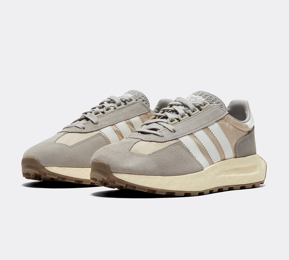 adidas originals forest grove trainers in white
