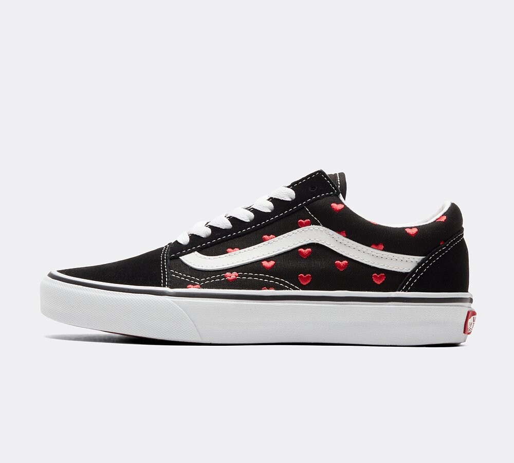 Old skool on sale vans footasylum