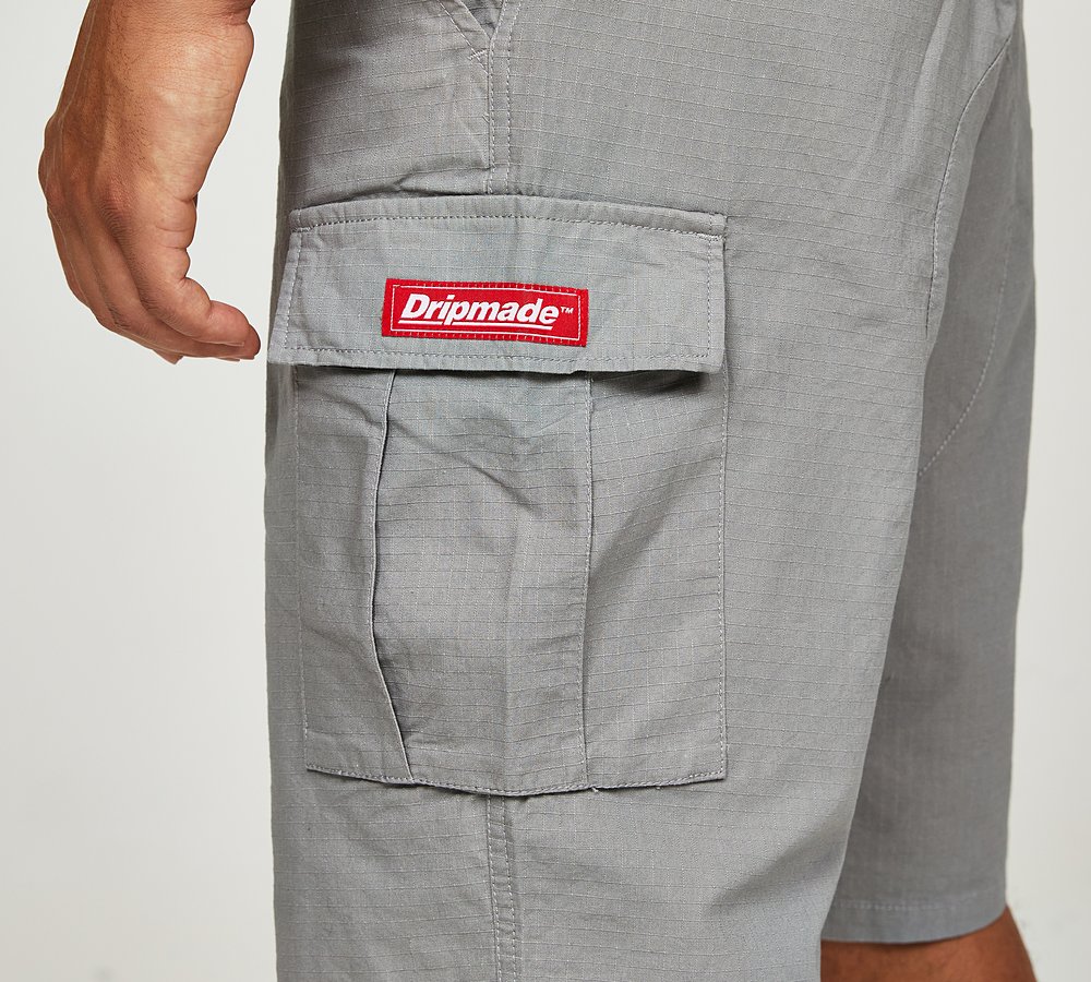 Cargo shorts deals with tech pocket