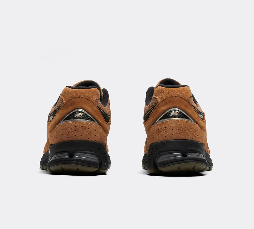 New Balance 2002R Trainer Tobacco Black Footasylum