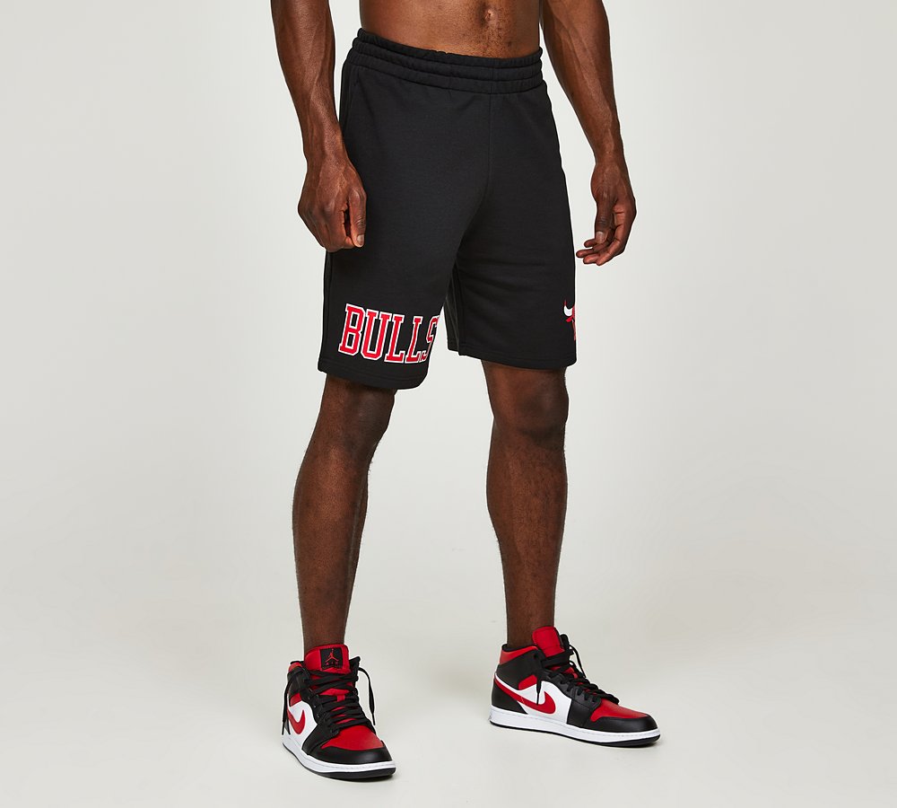 New Era NBA Team Logo Chicago Bulls Short Black Footasylum