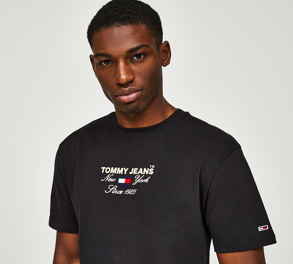 Tommy jeans sales small text tee