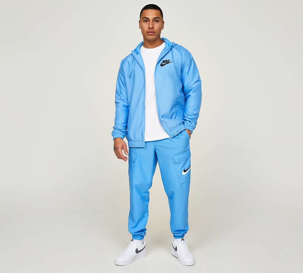 Nike Standard Issue Spray Woven Cargo Pant