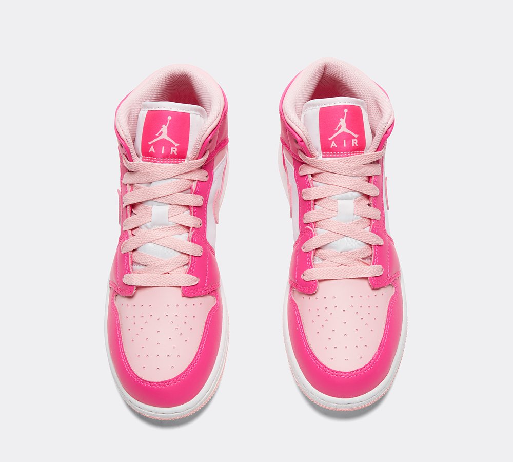 pink jordans footasylum