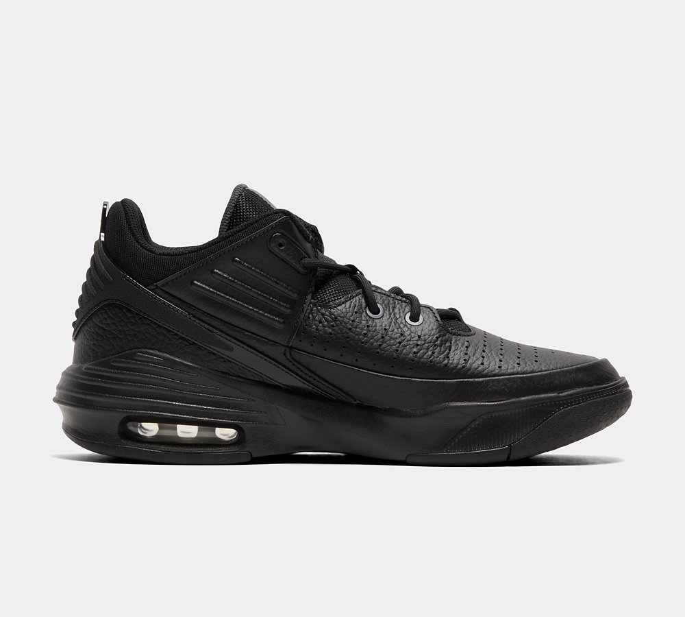 Footasylum jordan hot sale max aura