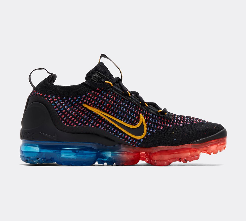 Blue vapormax 2025 junior