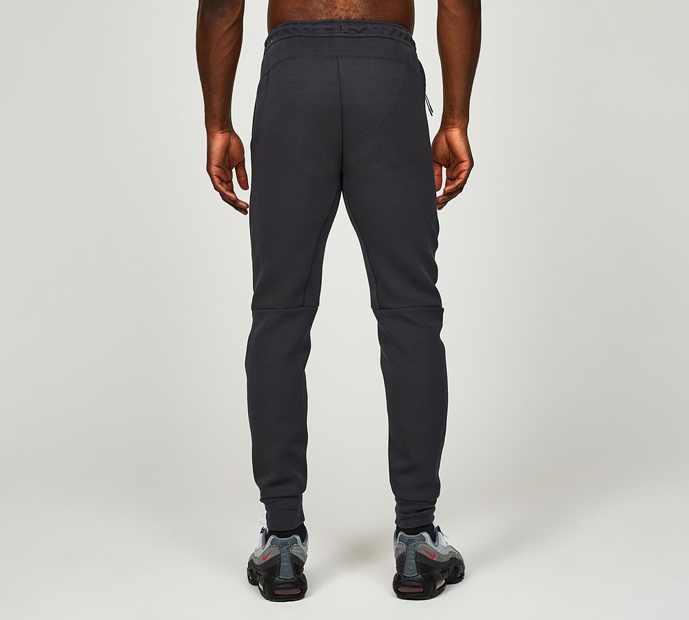 Footasylum nike 2025 joggers