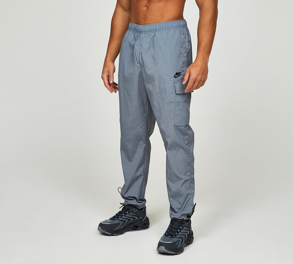 Nike Sportswear Lightweight Cargo Pant | Cool Grey / Anthracite