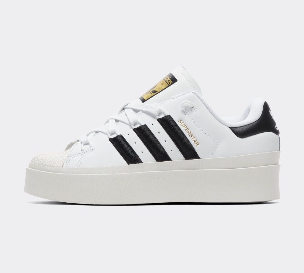 adidas Originals Womens Superstar / Cloud Black | Trainer / | White Core Gold Metallic Bonega Footasylum