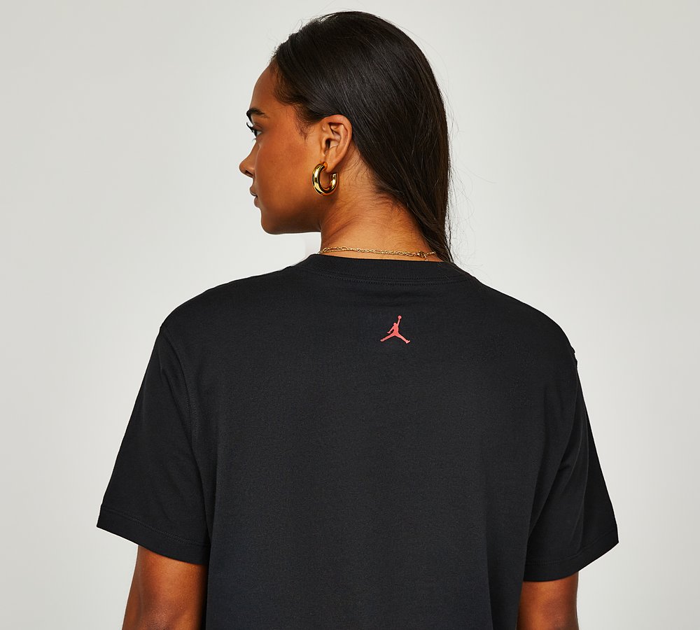 Black air jordan shirt deals
