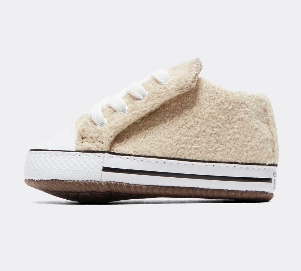 Nursery Chuck Taylor All Star Crib