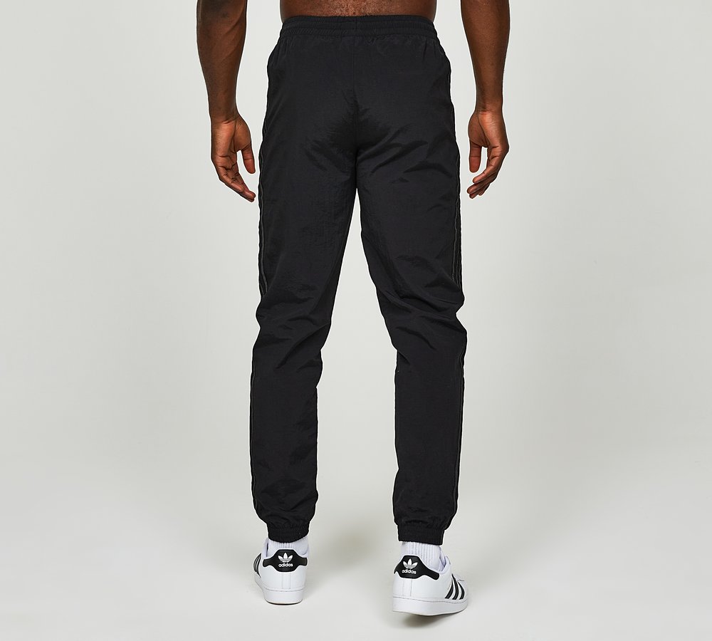 Adidas tech track deals pants