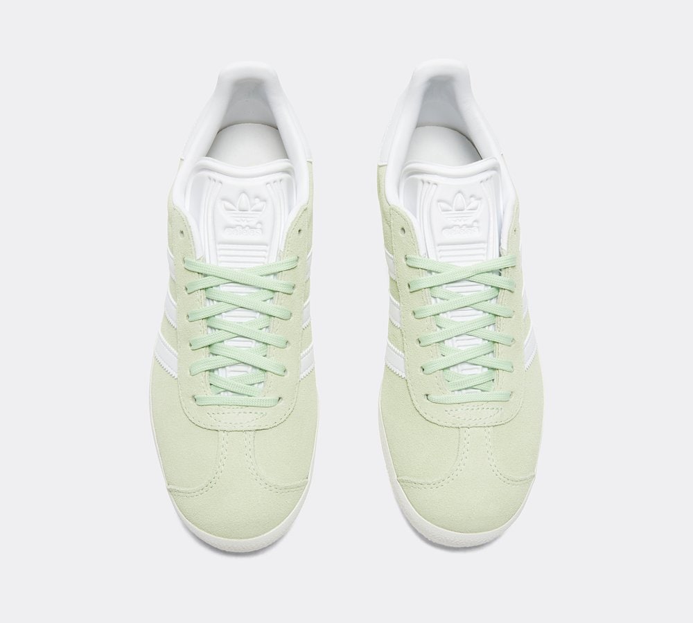 Womens green adidas deals trainers