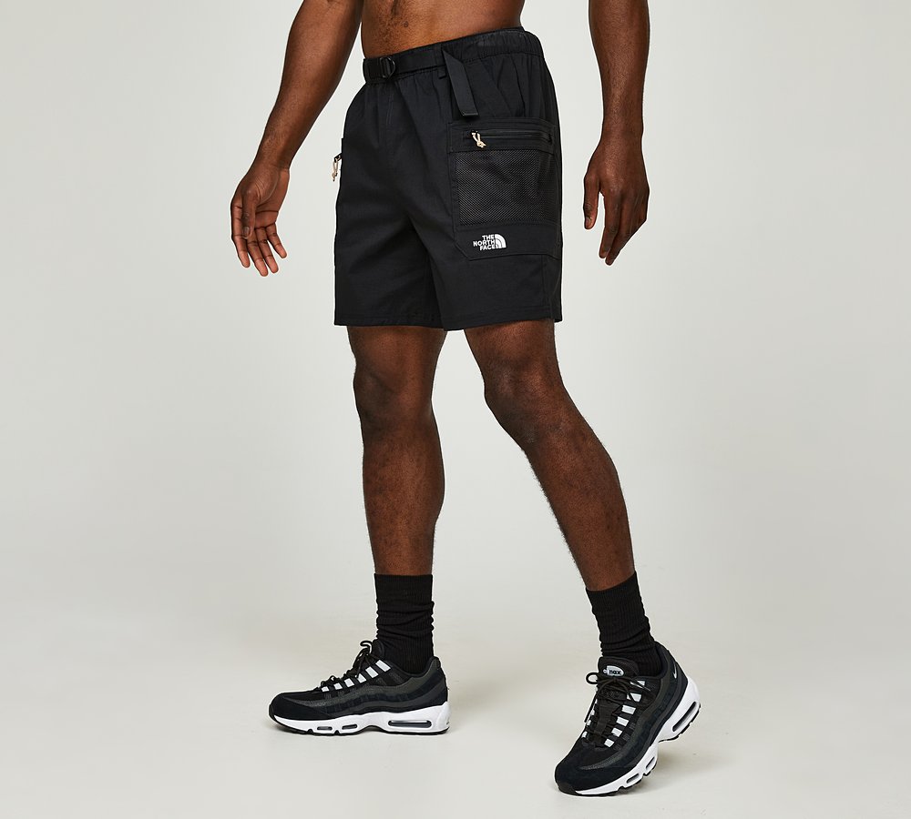 The North Face Class V Pathfinder Belted Short Black White Footasylum