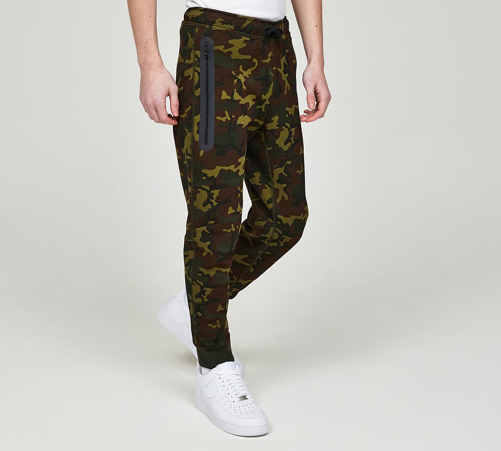 Tech fleece camo joggers new arrivals