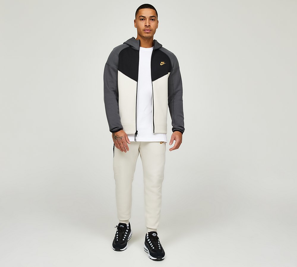 Nike Tech Fleece Windrunner Full Zip Hoodie Light Orewood Brown