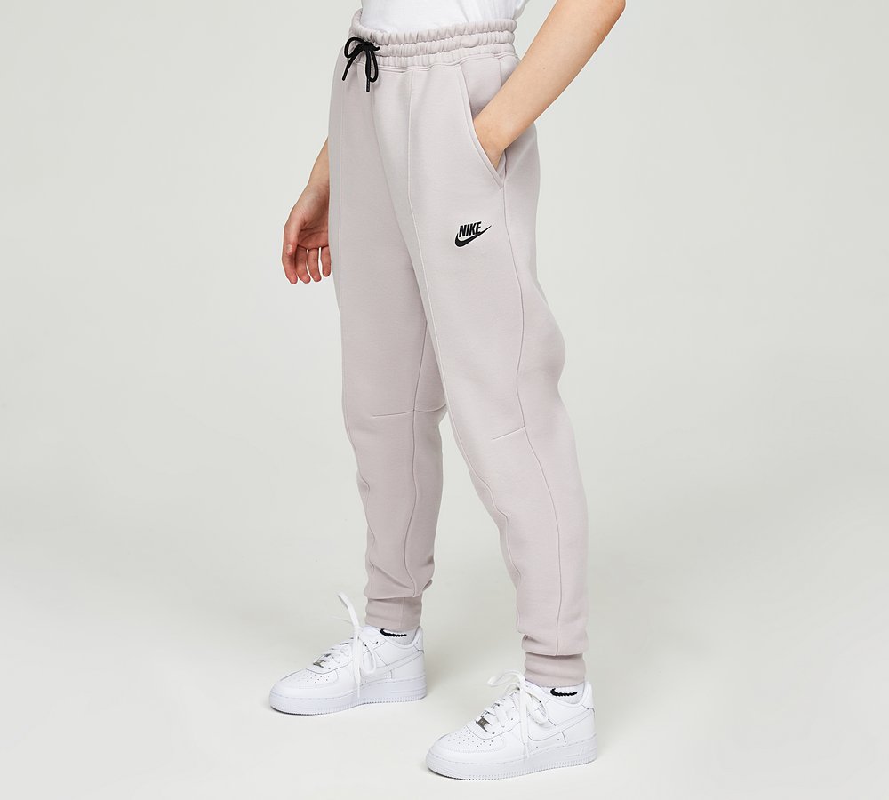 Nike modern fleece jog pant light bone hot sale