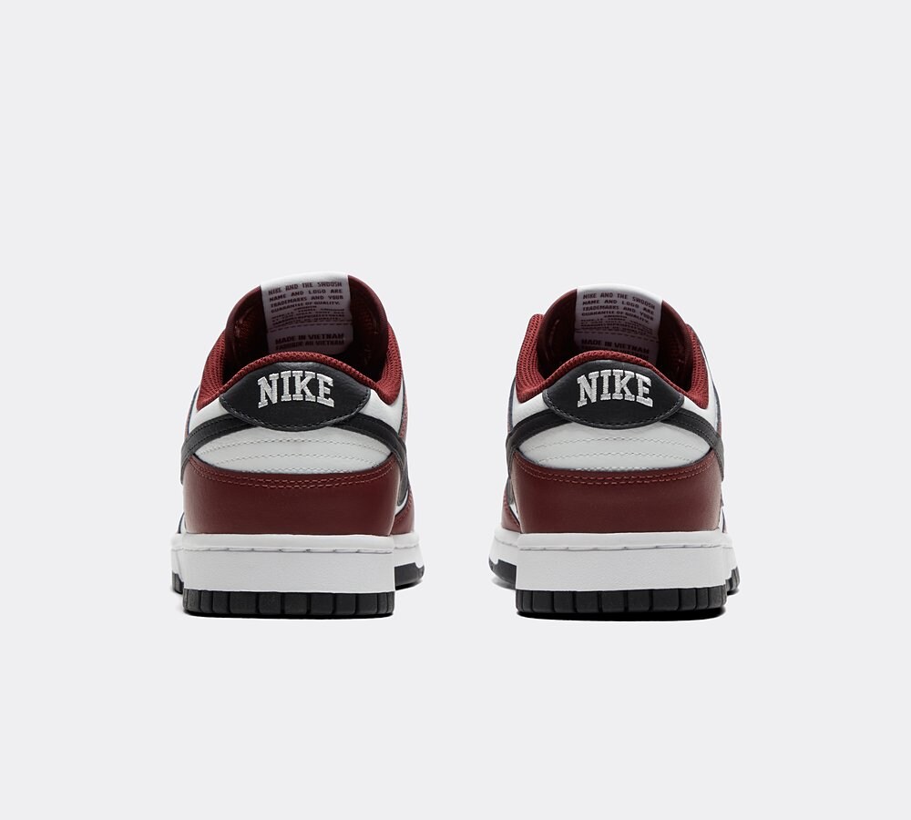 Black and red dunks clearance