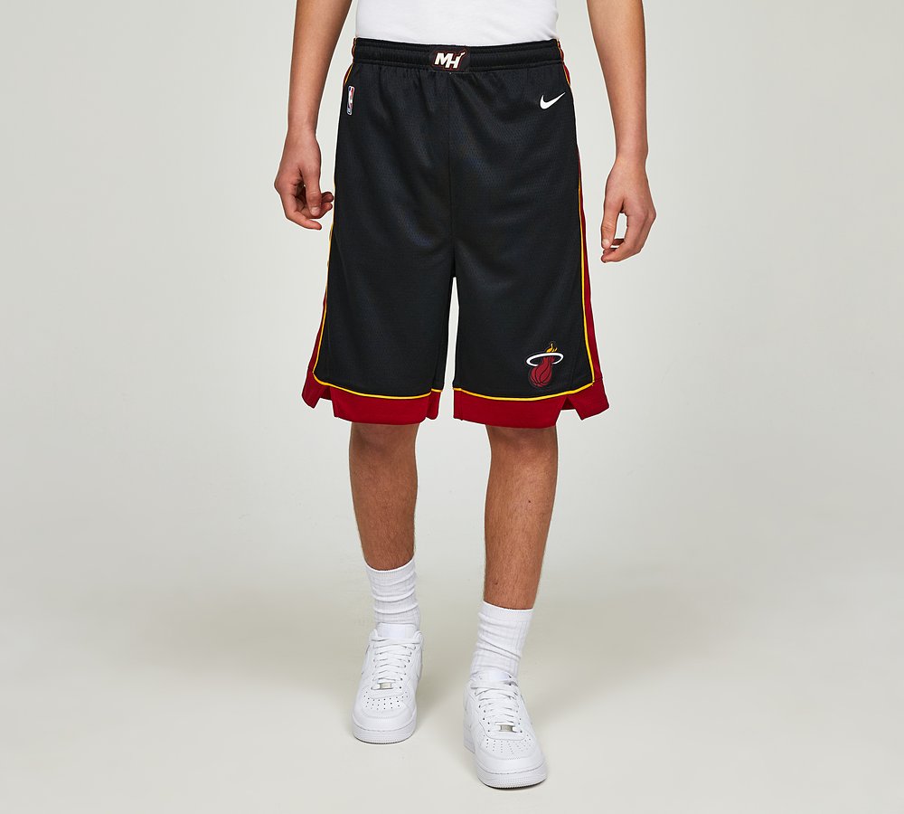 Footasylum nike 27 junior deals