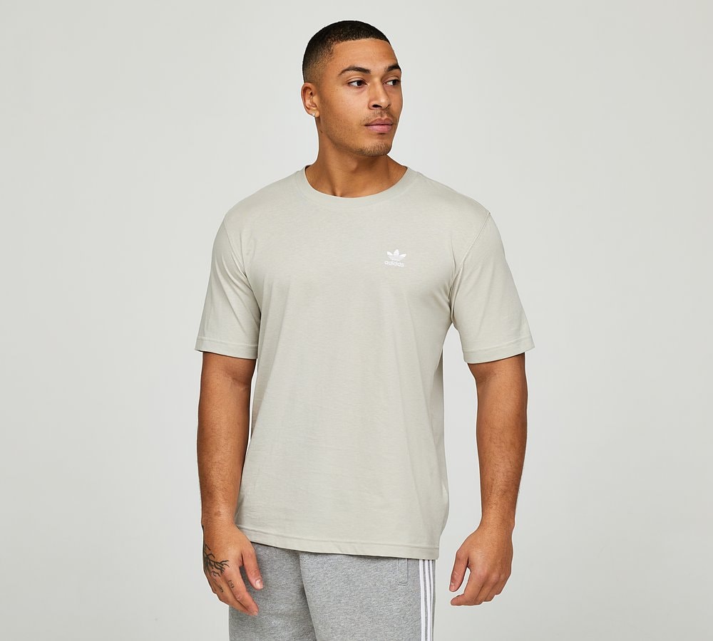 Adidas originals t shirt footasylum 2025