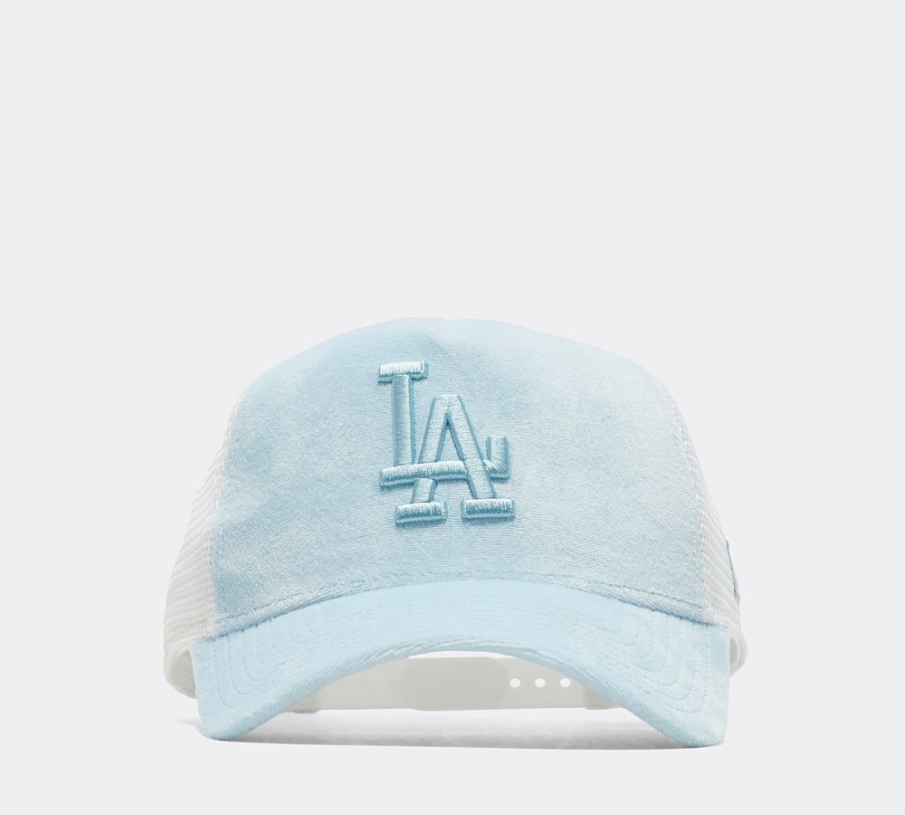 New Era Womens LA Dodgers Velour A Frame Trucker Cap Sky Sky Footasylum