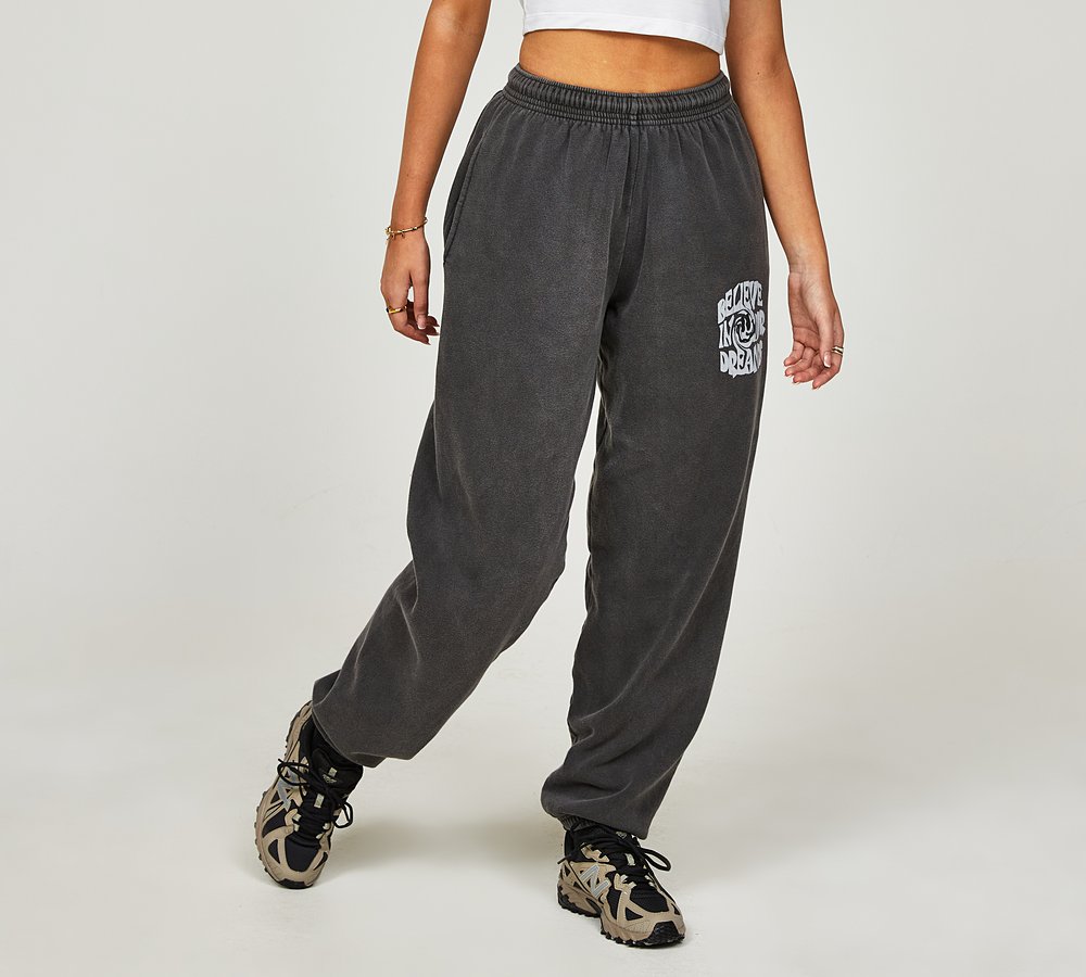 Outfits with clearance roots sweatpants