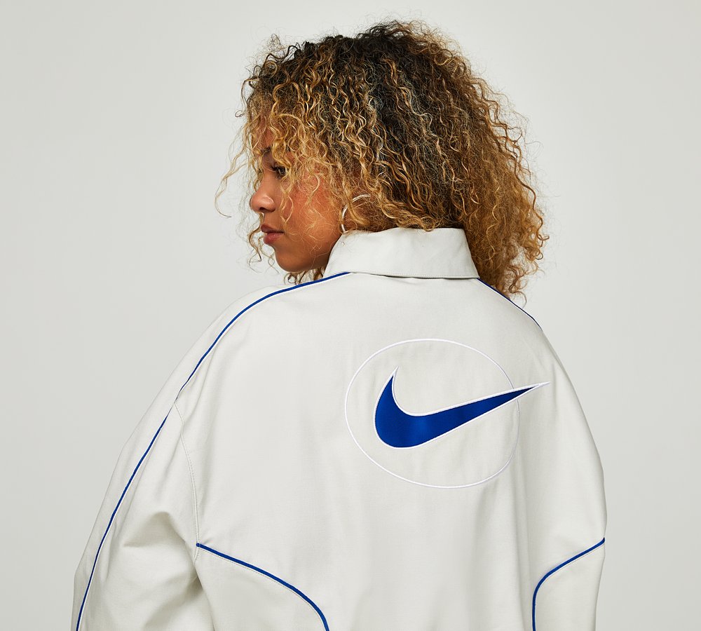 Nike Womens NSW Street Woven Jacket Light Bone Game Royal White Footasylum