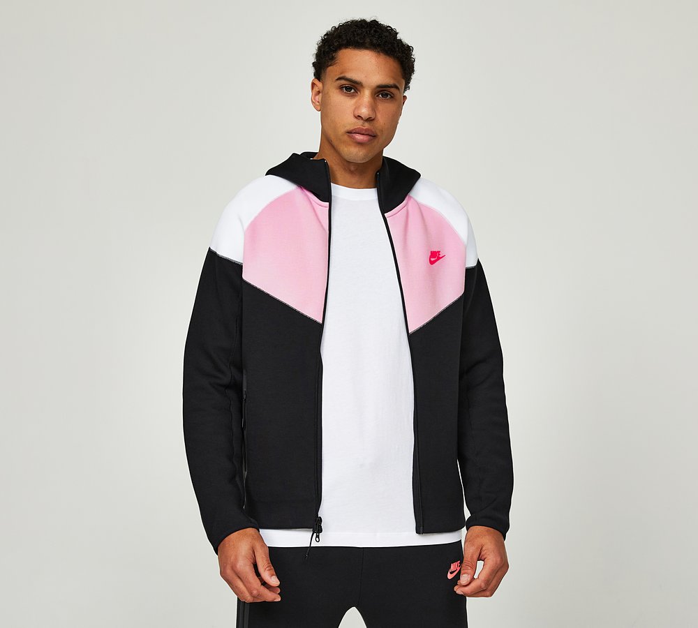 Pink nike tech fleece hoodie deals