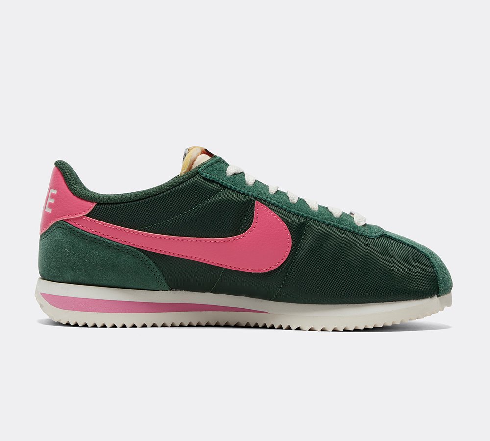 nike cortez cherry