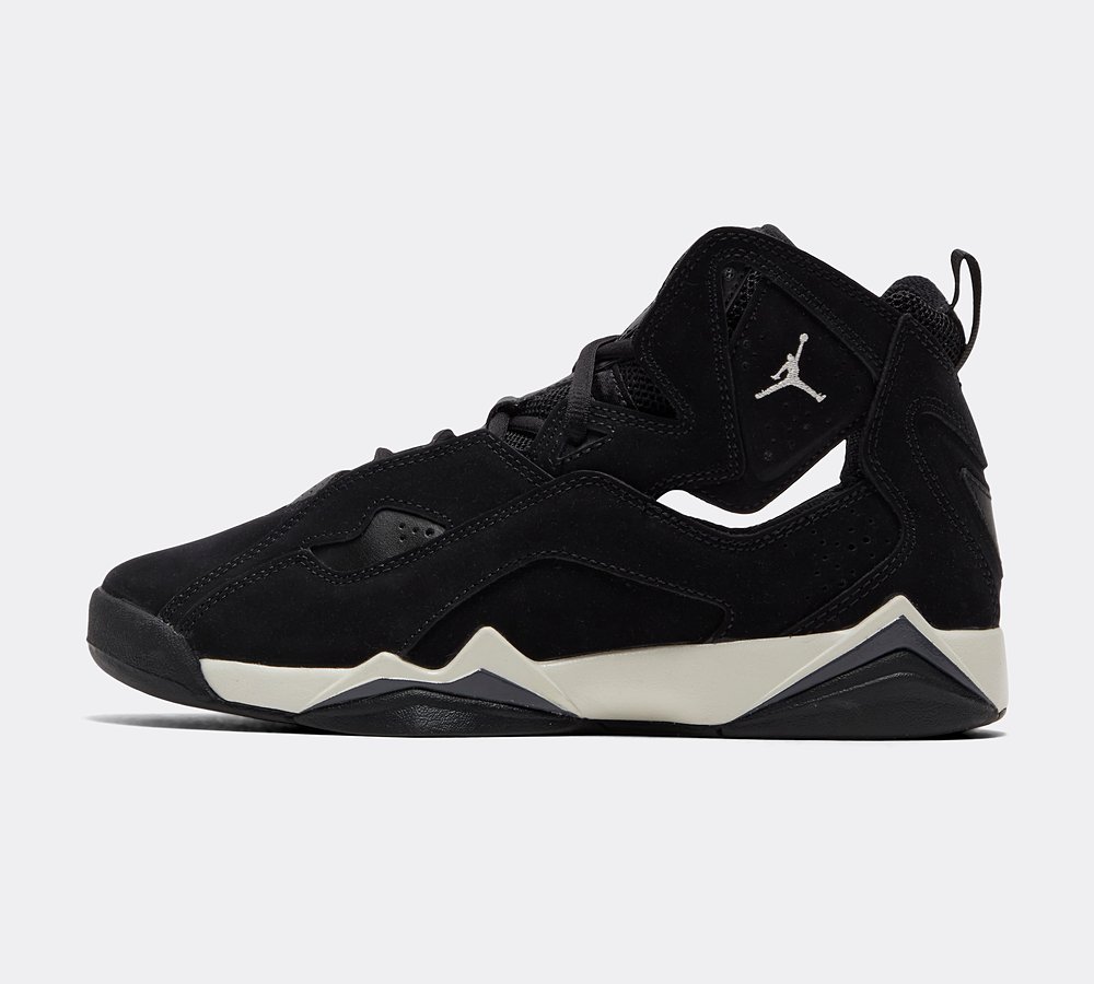 Footasylum jordans junior hotsell