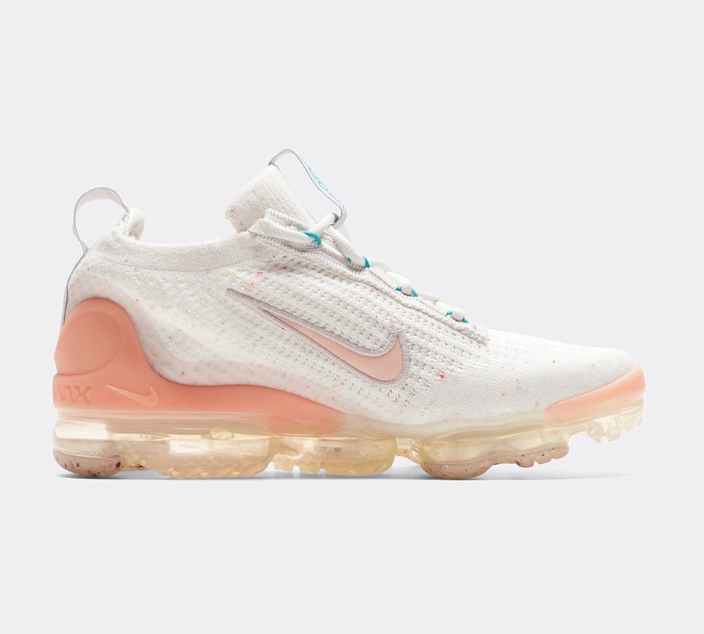 vapormax flyknit pink and white