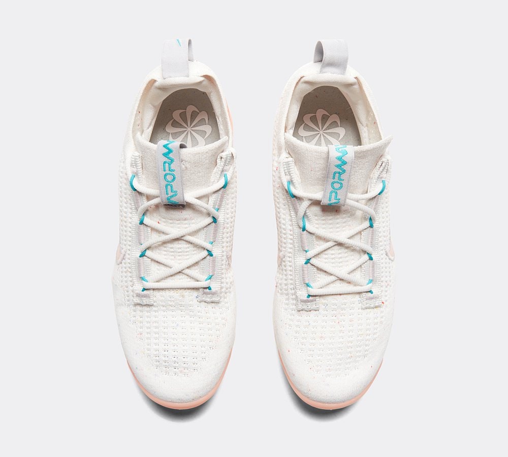 Nike Junior VaporMax 2021 Flyknit Trainer White Arctic Orange