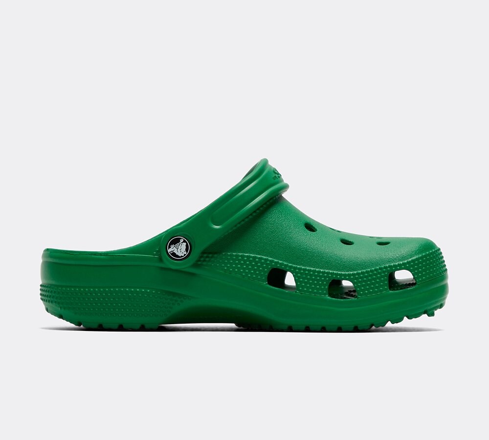Crocs size 4 2025