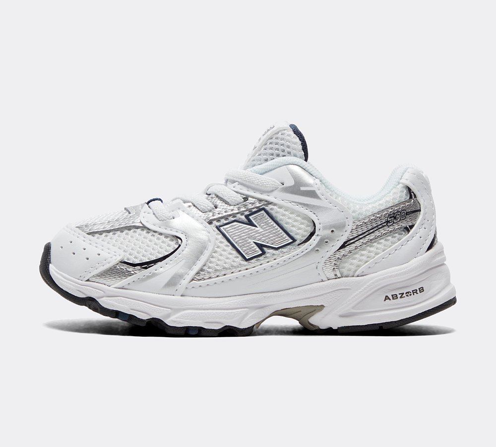New Balance 530ホワイト/ネイビー スニーカー New Balance Unisex 530 Trainers - White/blue | Very