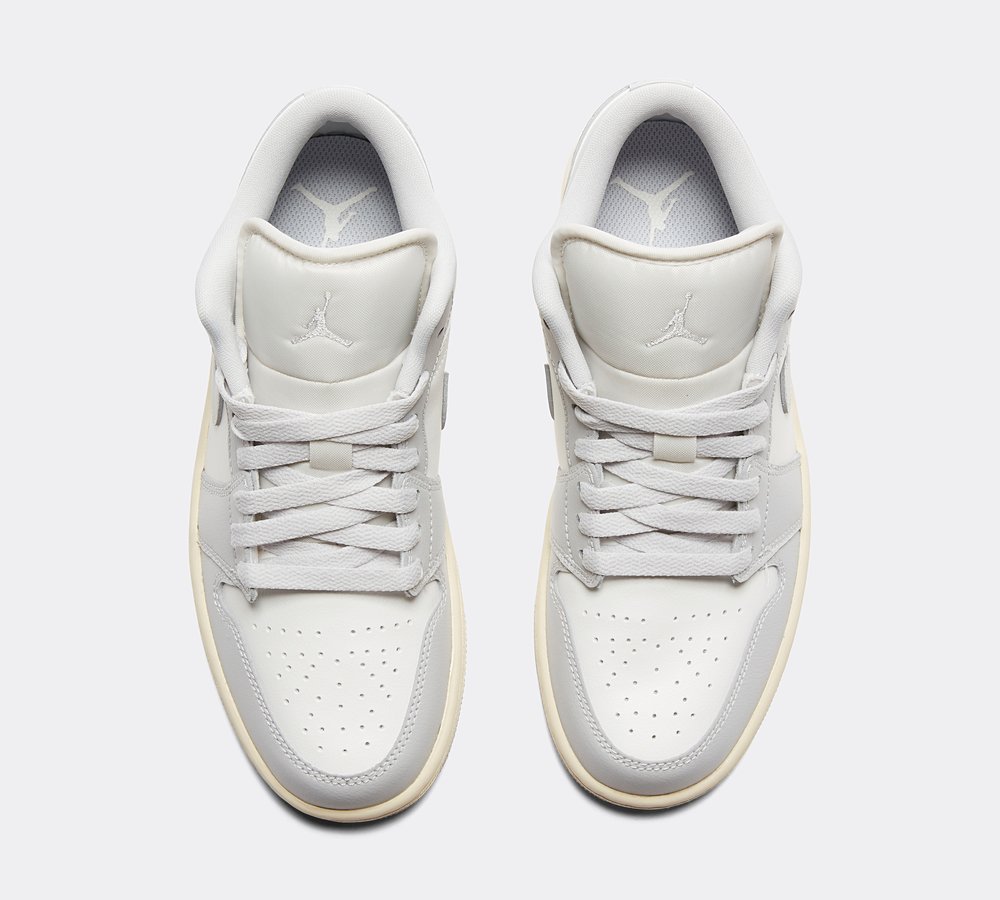 nike air jordan 1 low spruce aura