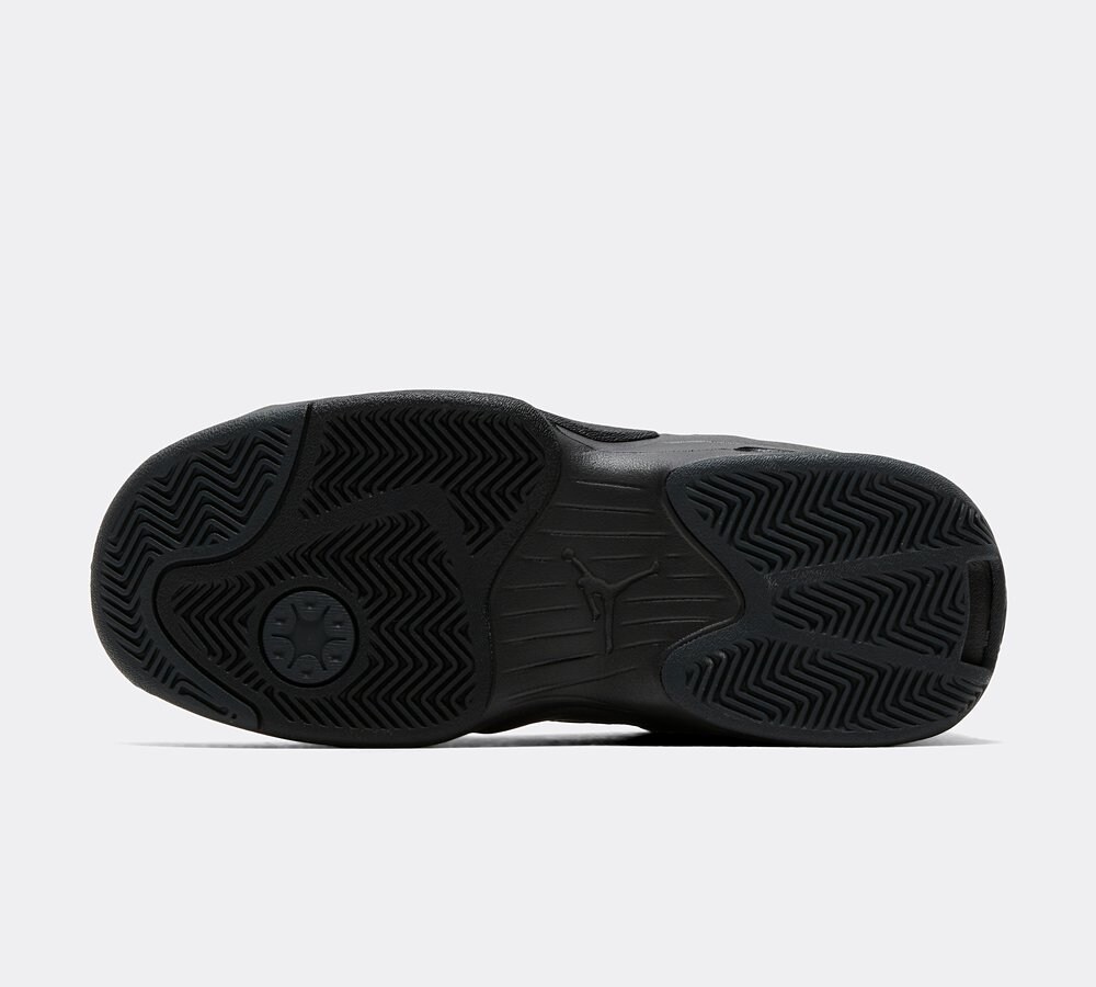 Jordan max aura junior size 6 sale