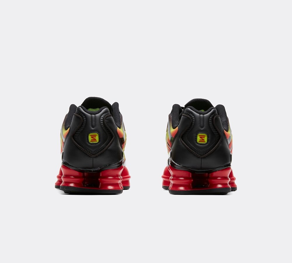 nike shox footasylum